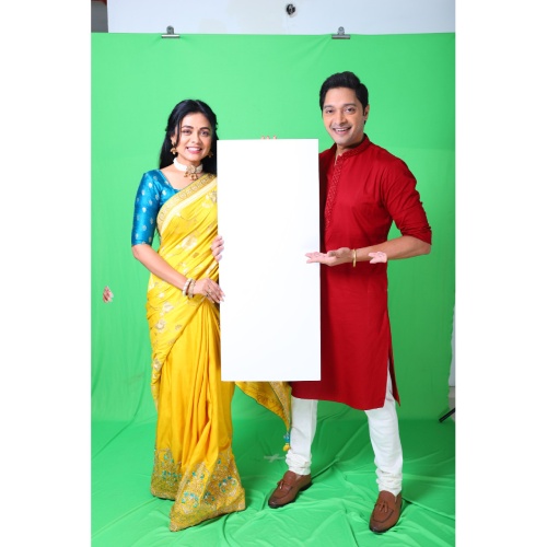 Shreyas Talpade and Prarthana Behere - Metro Grande Shooting