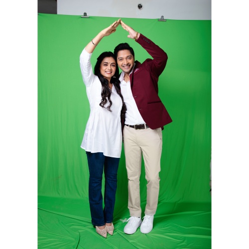 Shreyas Talpade and Prarthana Behere